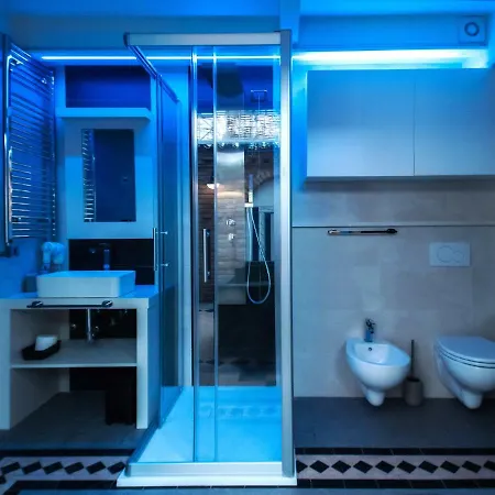 Opera Arte 4* 雷卡纳蒂港