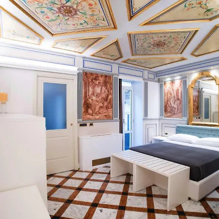 Opera Arte 4* 雷卡纳蒂港